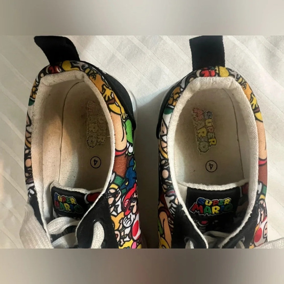 Nintendo Super Mario Ground-Up Canvas Lace-Up Sneaker Shoes Unisex Youth Size 4 - Picture 10 of 15